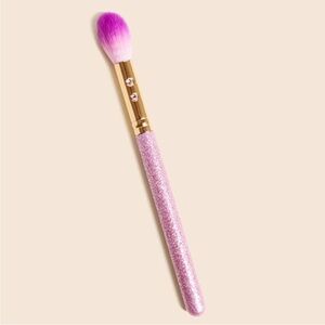NEW! SLMISSGLAM Sparkly Unicorn Lilac Tapered Highlight Brush L36